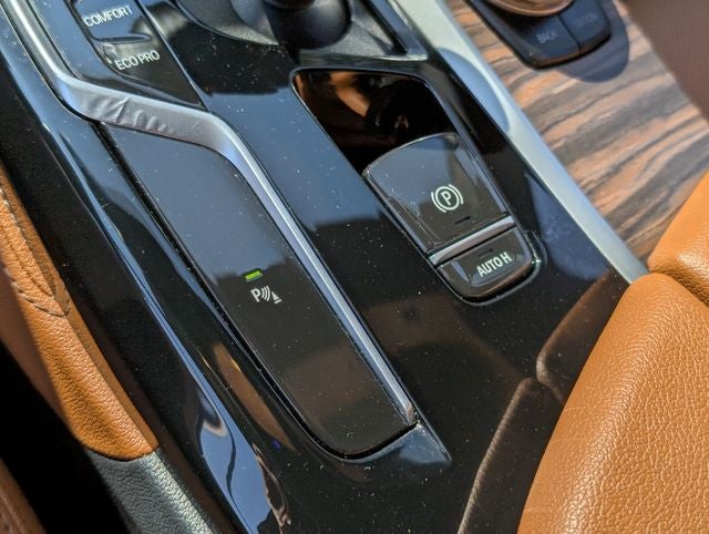 2023 BMW 5 Series 530i