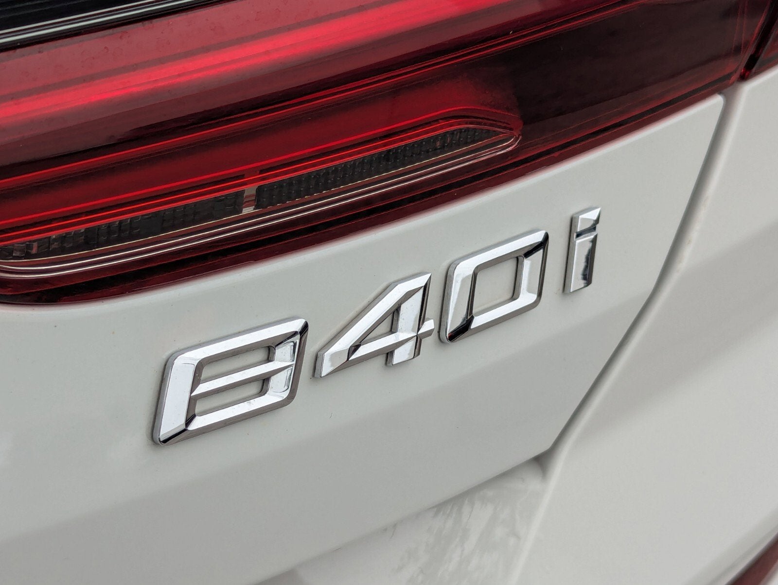 2024 BMW 8 Series 840i