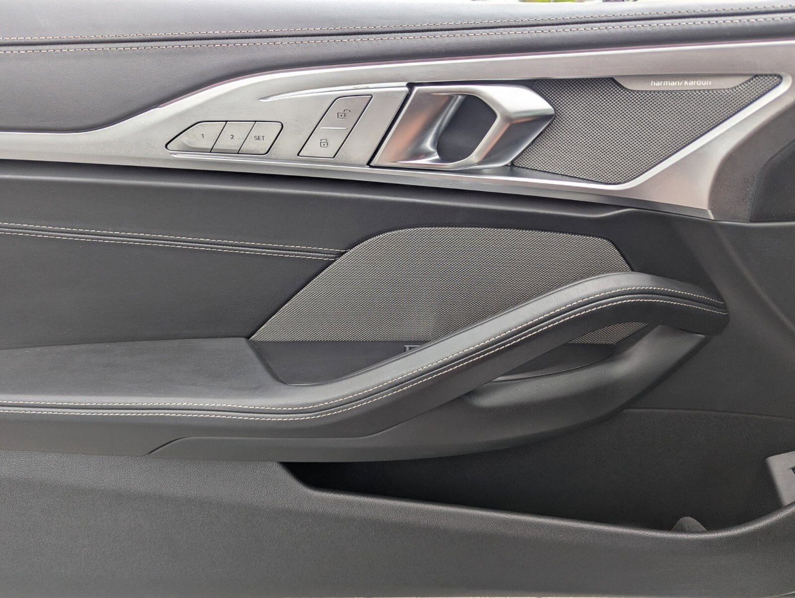 2024 BMW 8 Series 840i