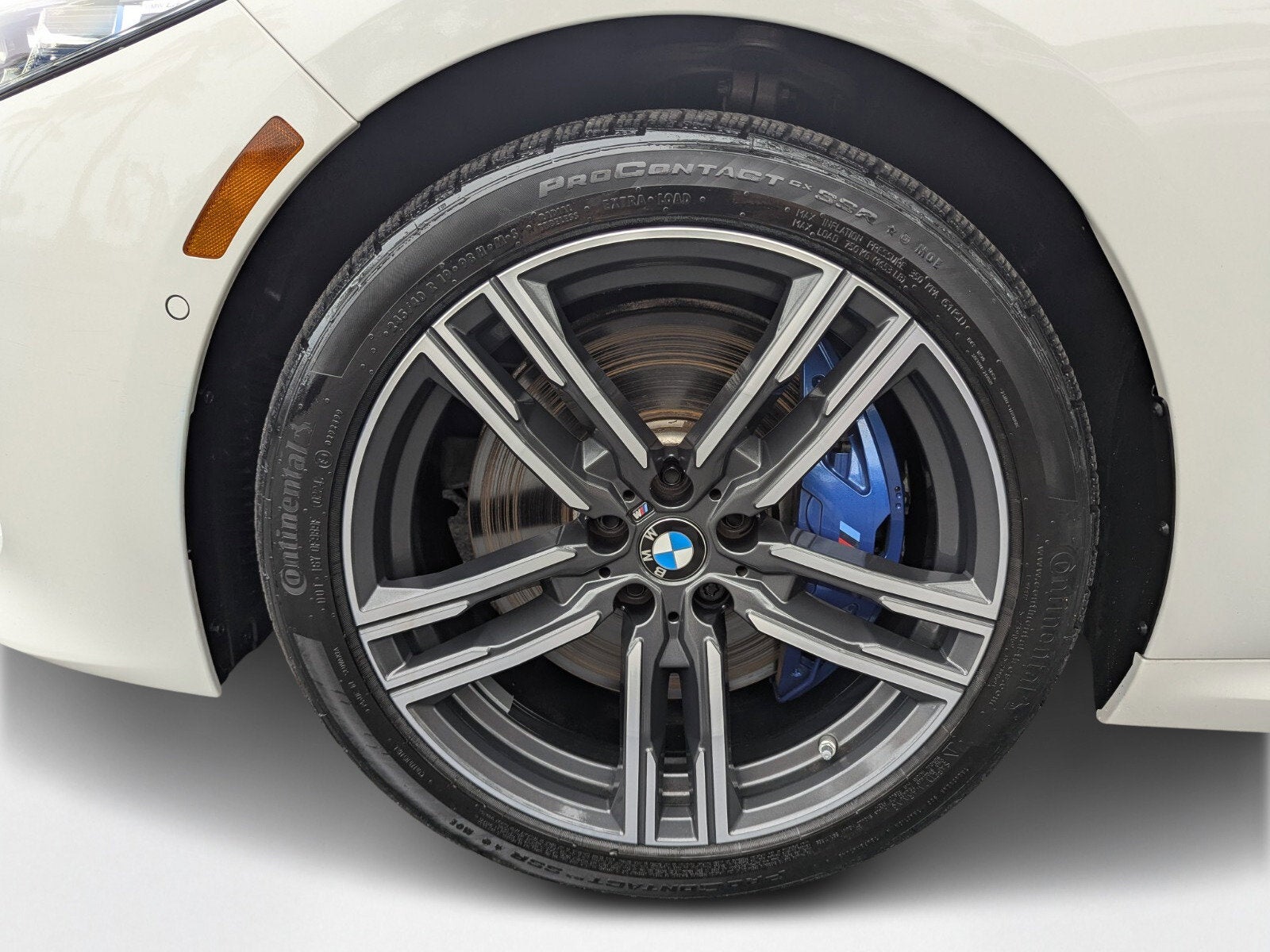 2024 BMW 8 Series 840i