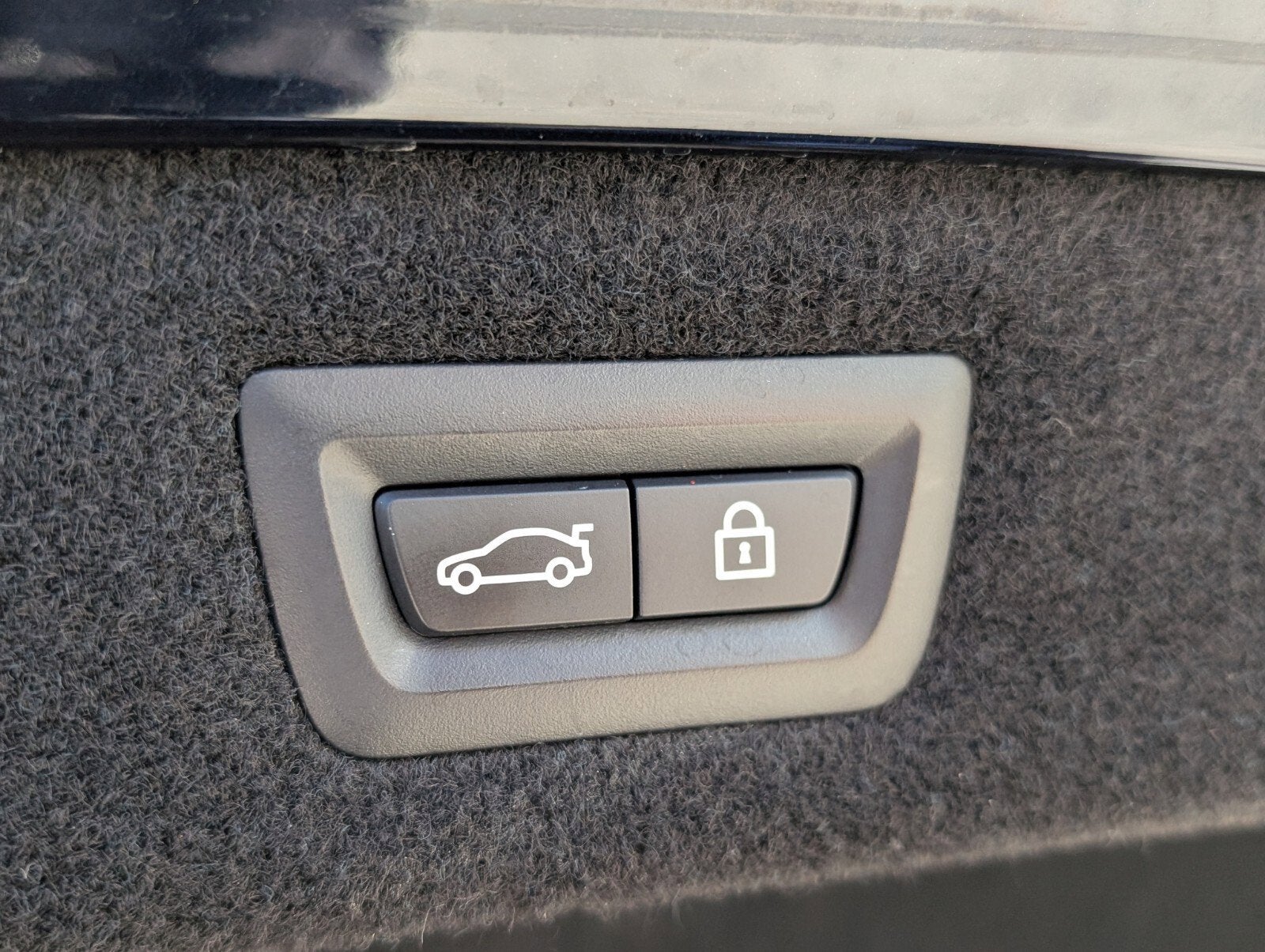 2023 BMW 8 Series 840i