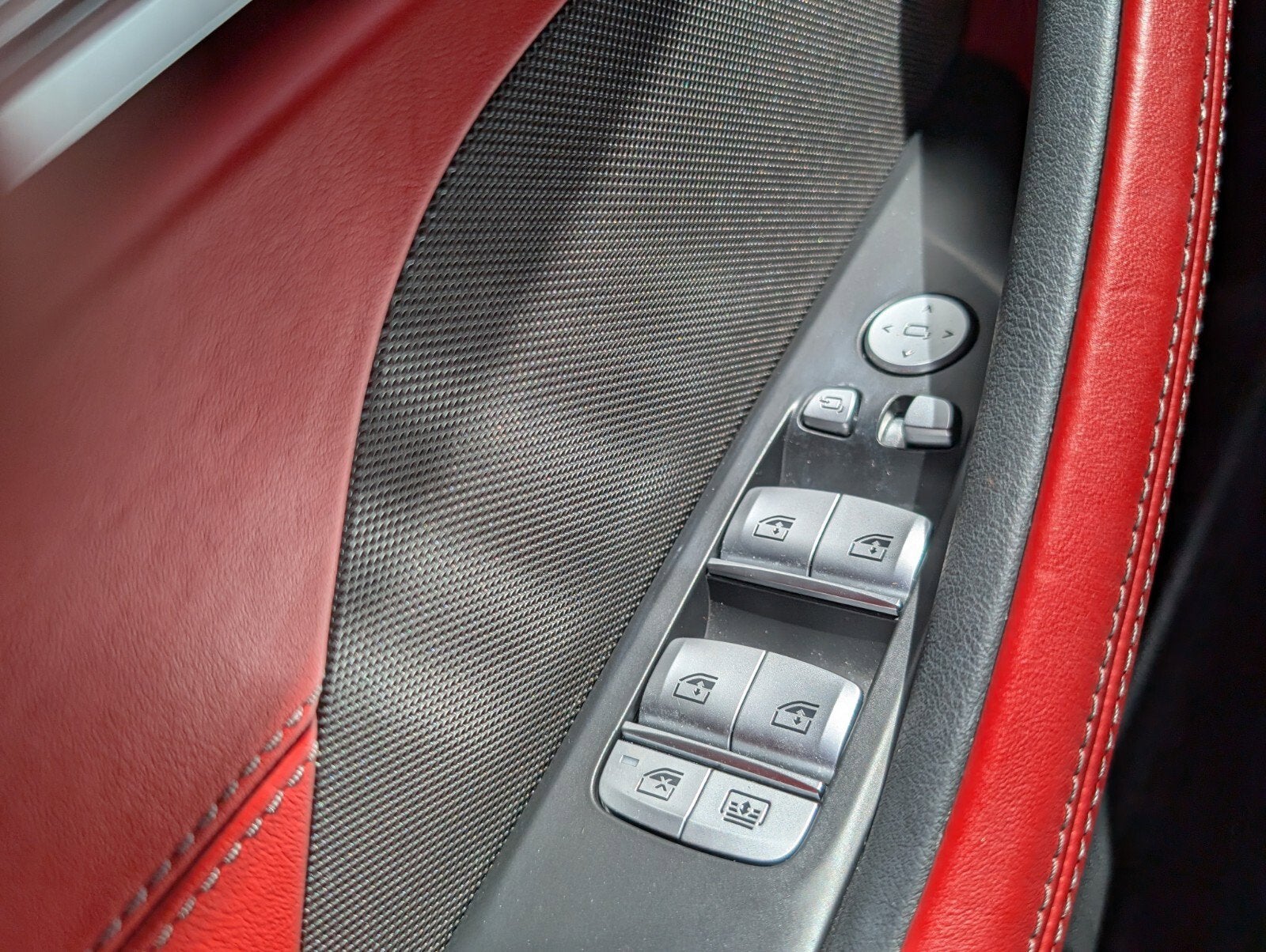 2023 BMW 8 Series 840i