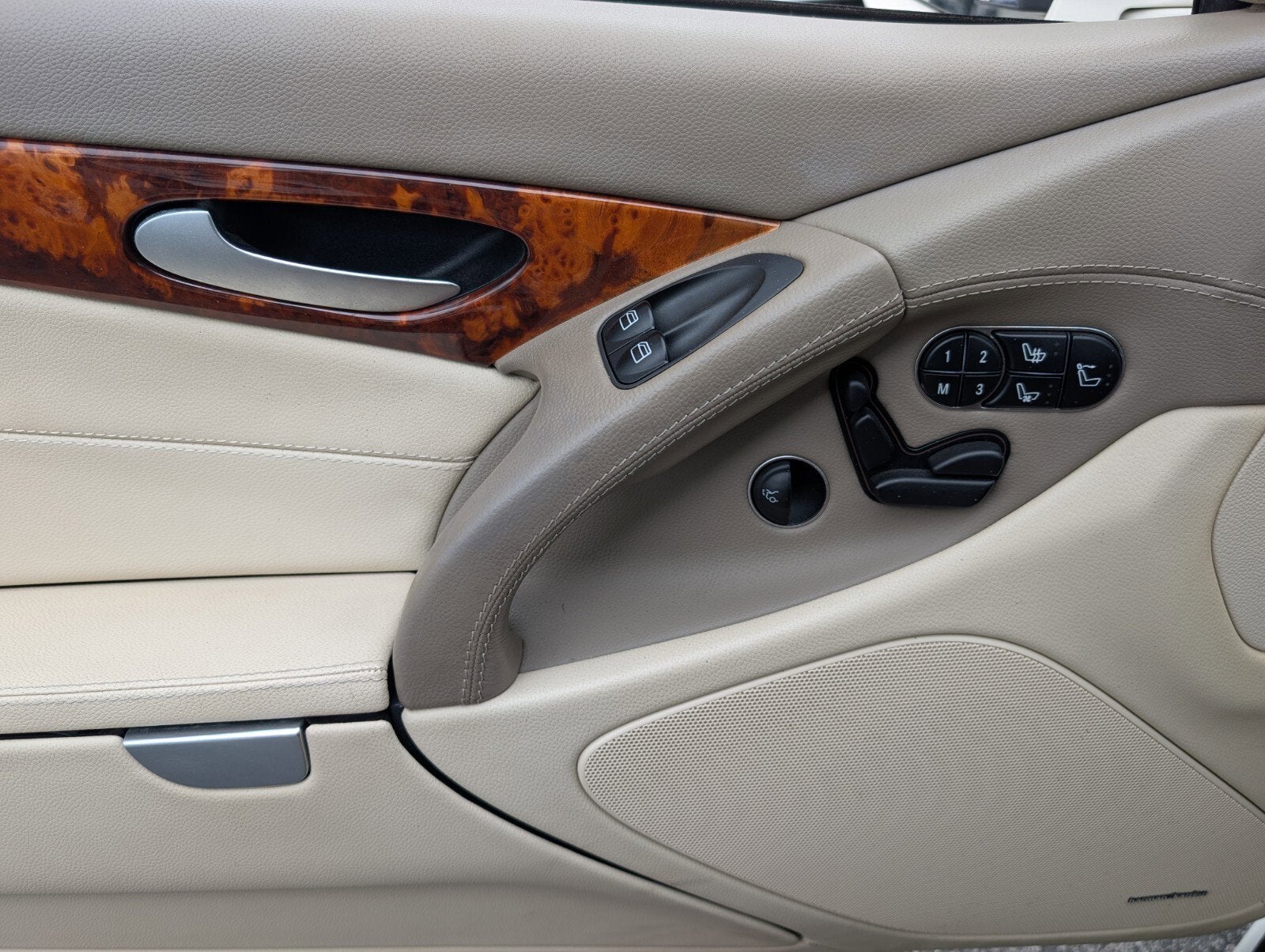 2009 Mercedes-Benz SL-Class V8