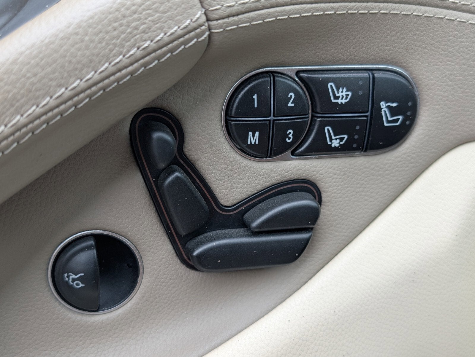 2009 Mercedes-Benz SL-Class V8