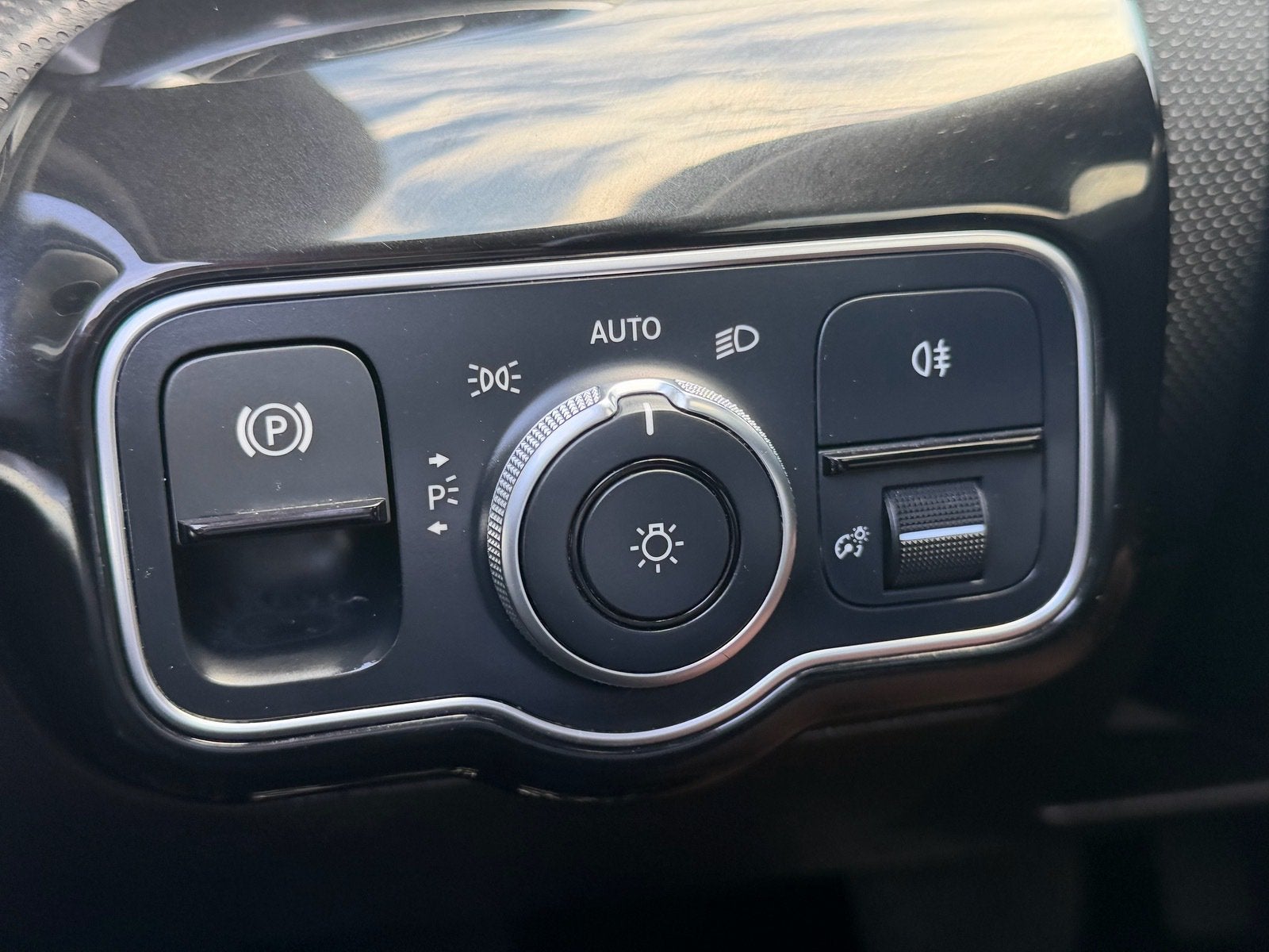 2019 Mercedes-Benz A-Class A 220
