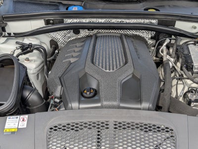 2023 Porsche Macan T