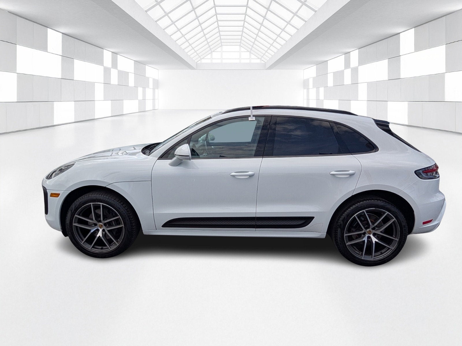 2023 Porsche Macan T