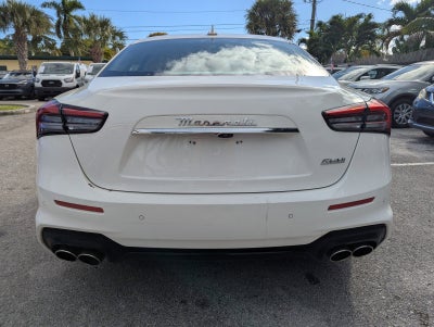 2022 Maserati Ghibli Modena