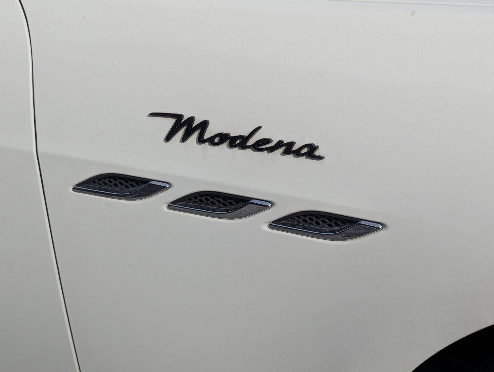 2022 Maserati Ghibli Modena