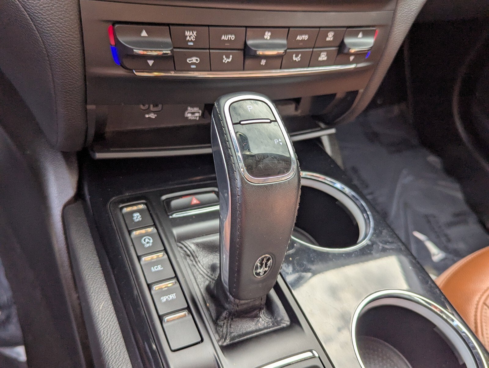 2022 Maserati Ghibli Modena