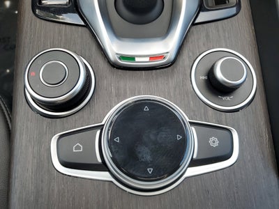 2022 Alfa Romeo Giulia Ti