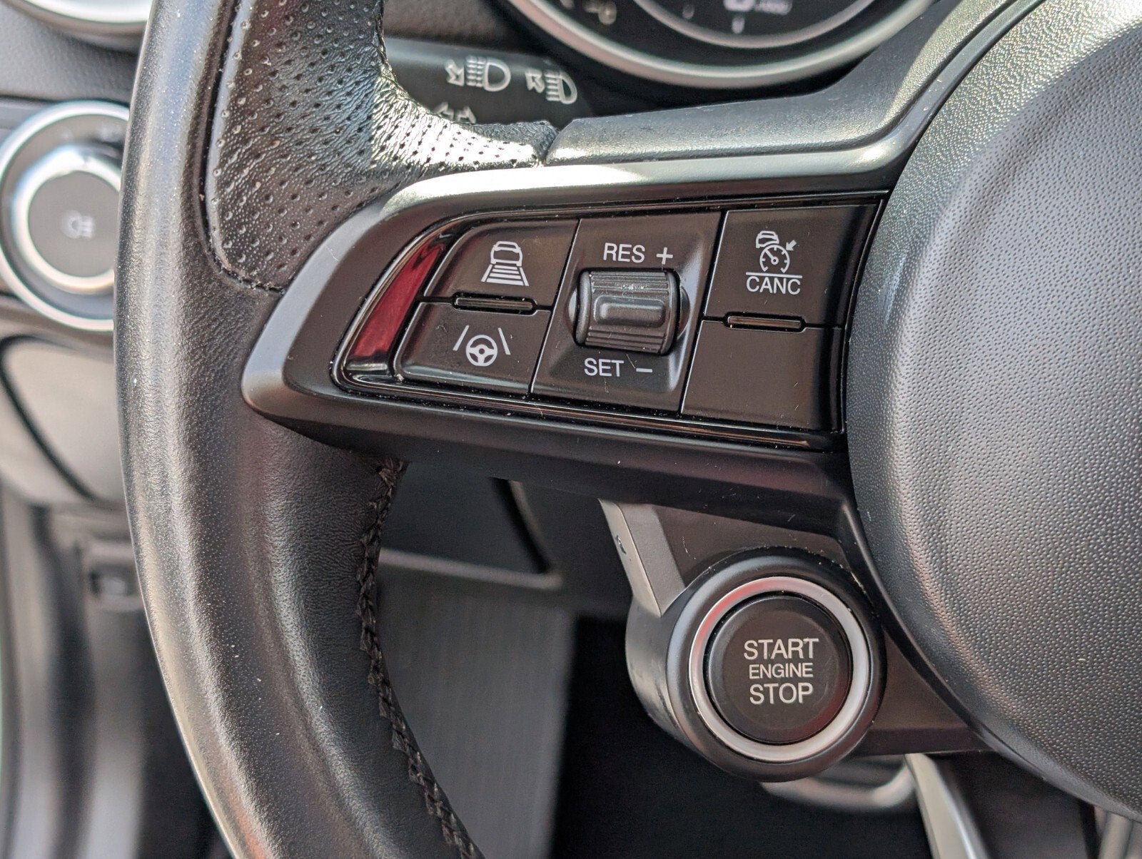 2023 Alfa Romeo Giulia Veloce