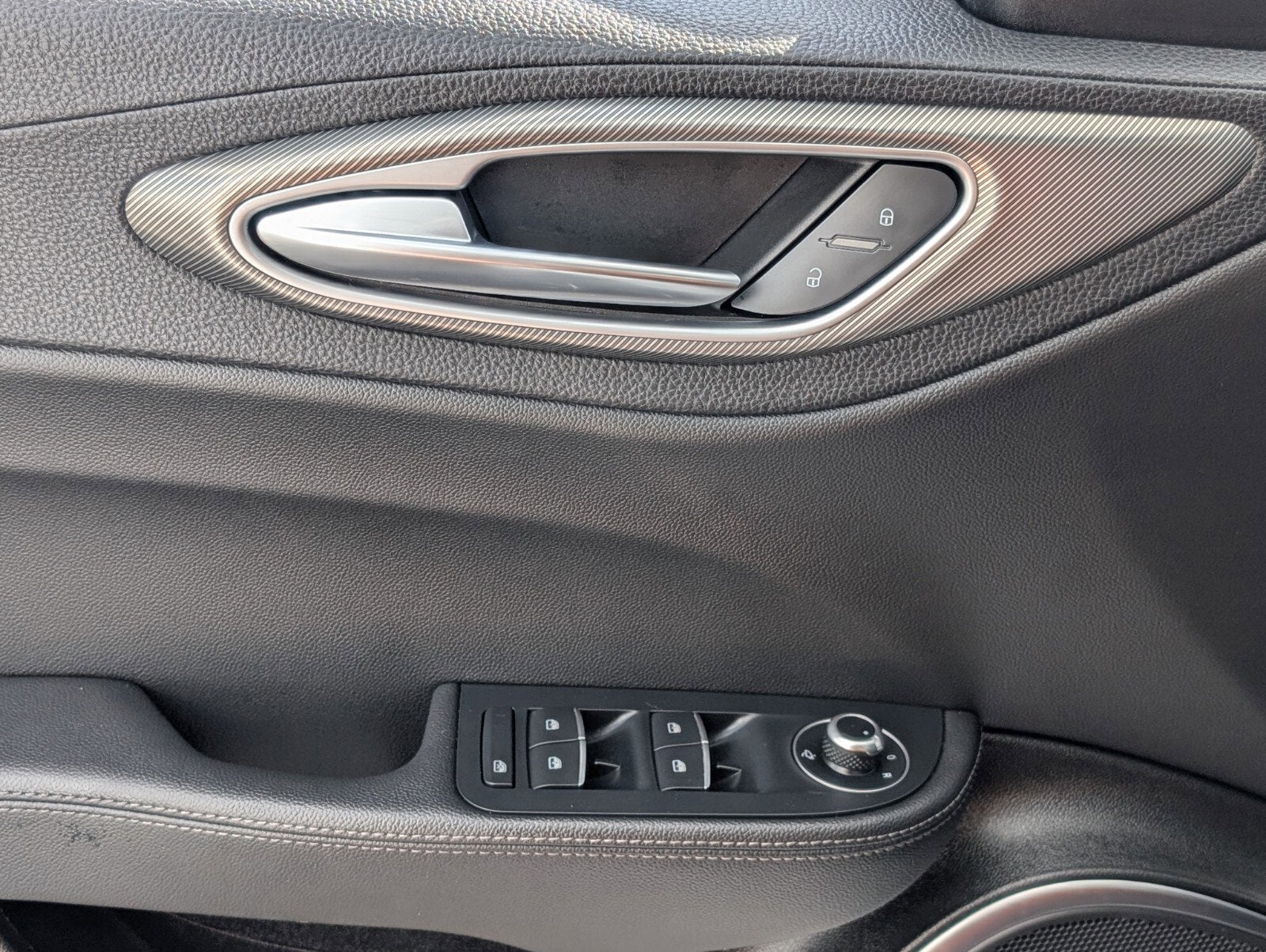 2023 Alfa Romeo Giulia Veloce