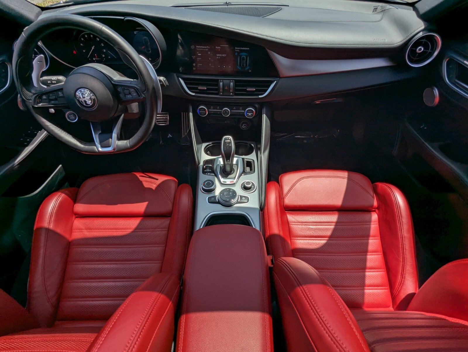 2024 Alfa Romeo Giulia Veloce