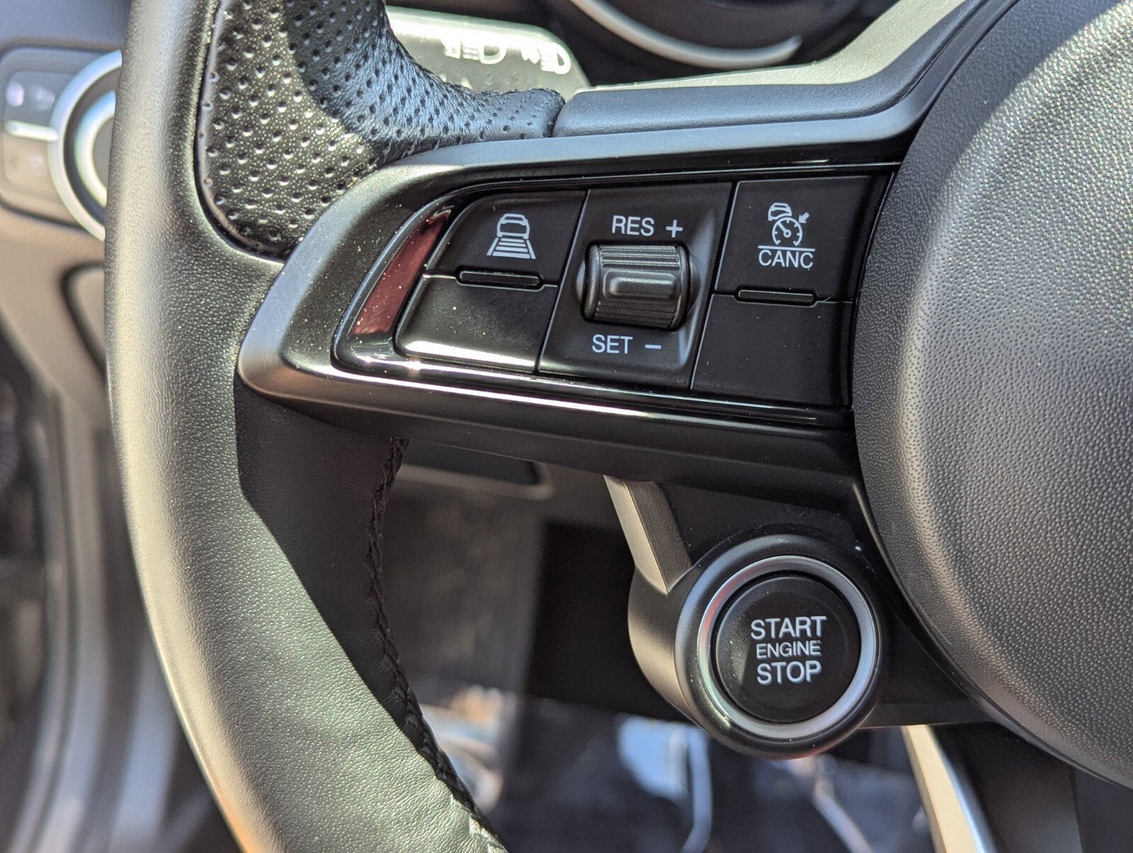 2024 Alfa Romeo Giulia Veloce