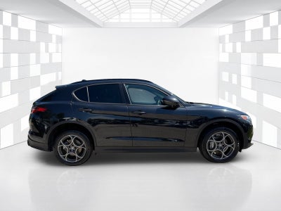 2023 Alfa Romeo Stelvio Sprint