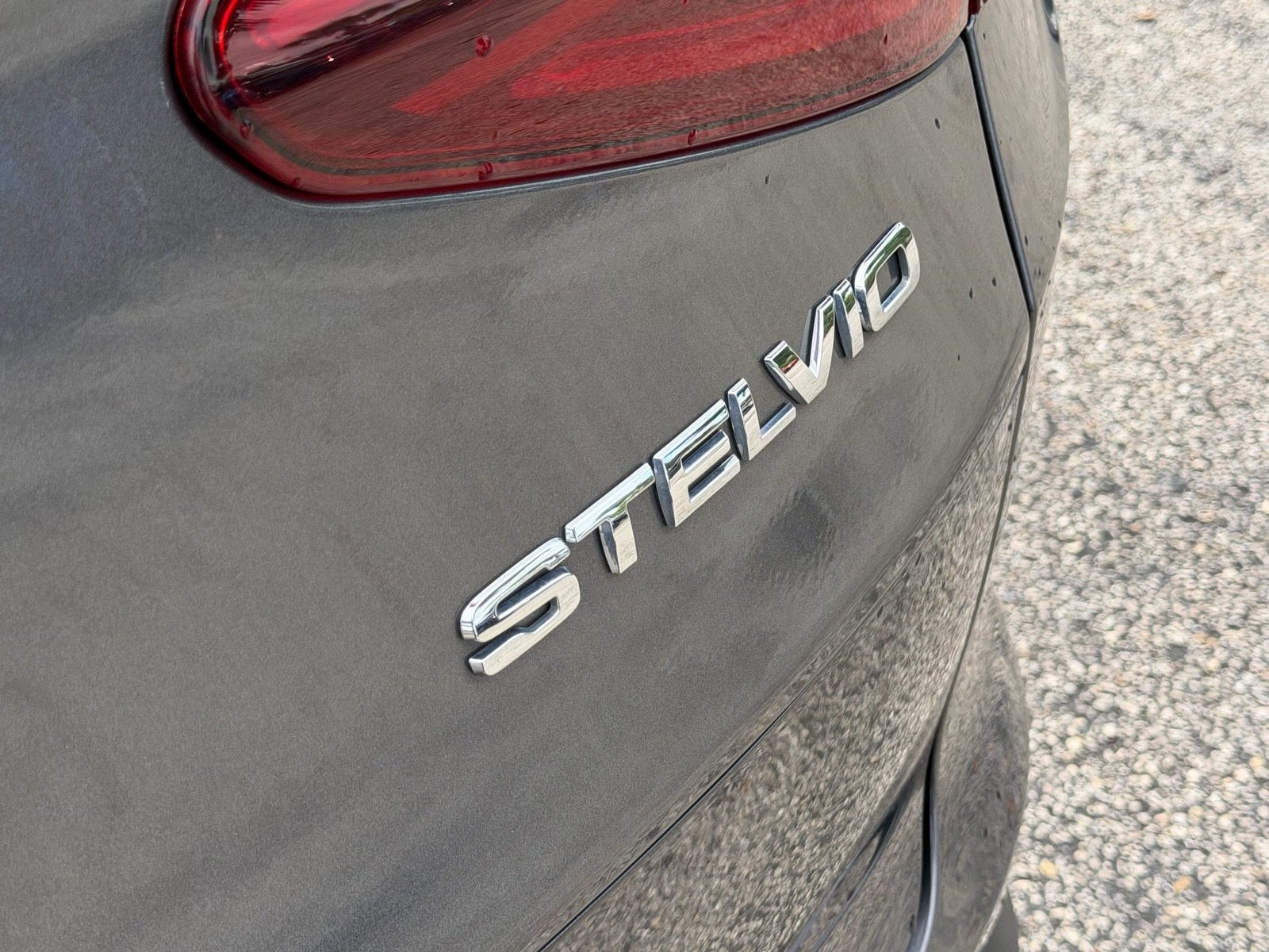 2023 Alfa Romeo Stelvio Sprint