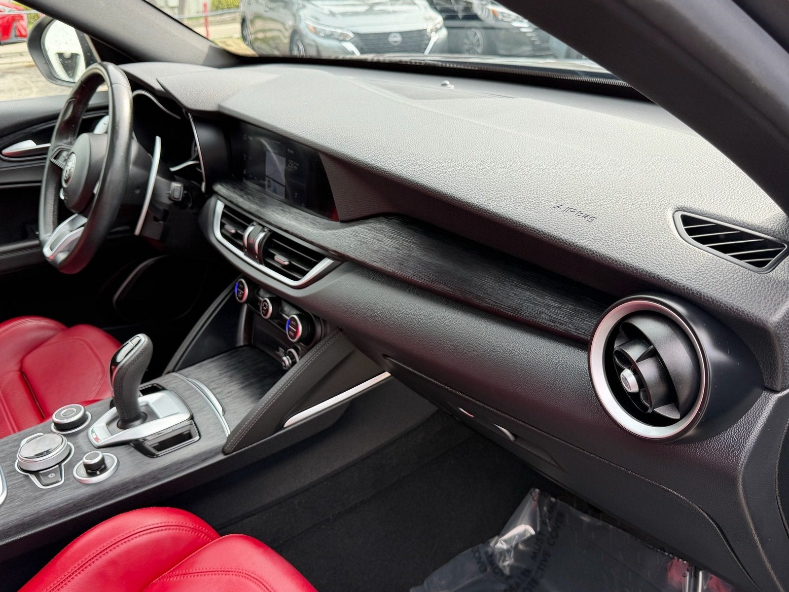 2023 Alfa Romeo Stelvio Sprint
