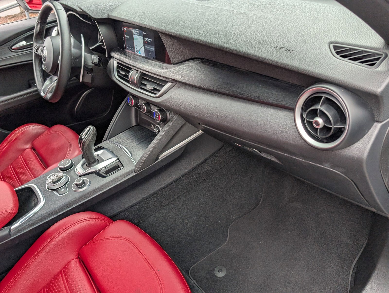 2022 Alfa Romeo Stelvio Sprint