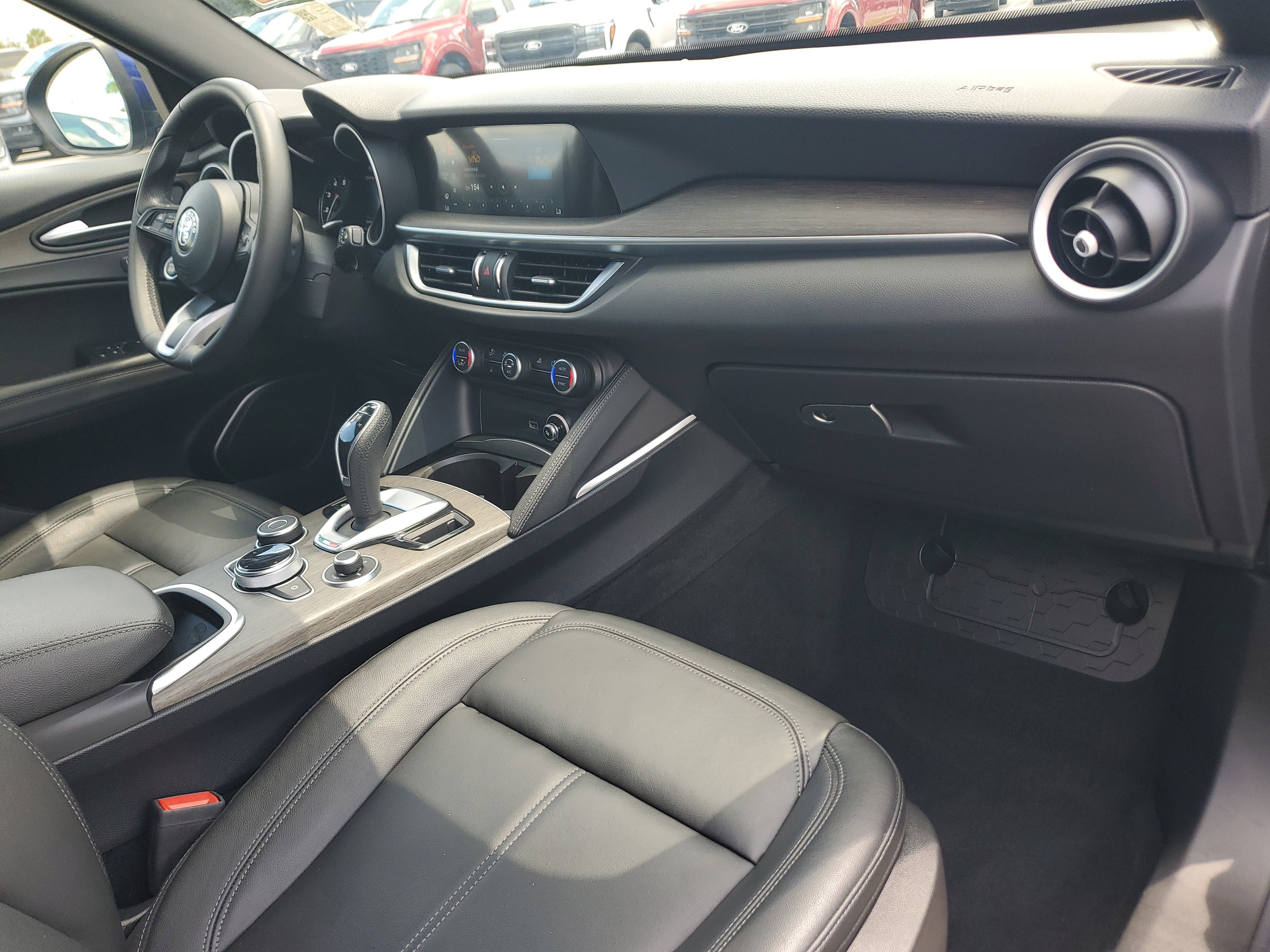 2022 Alfa Romeo Stelvio Ti