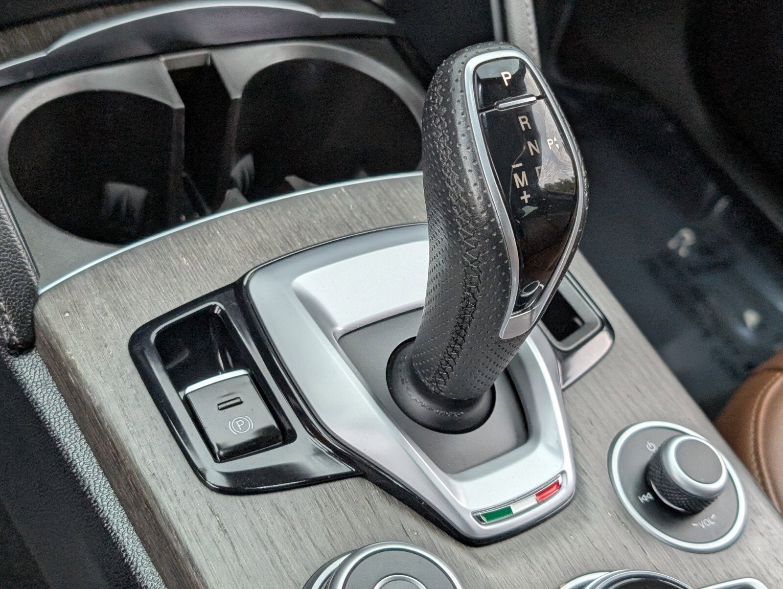 2023 Alfa Romeo Stelvio Ti