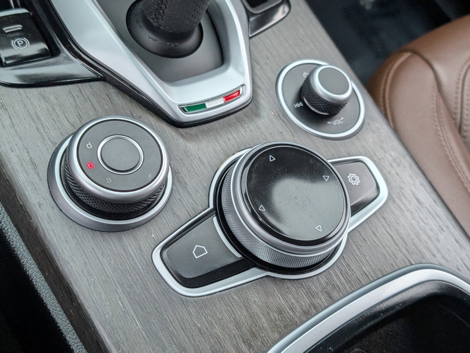 2023 Alfa Romeo Stelvio Ti