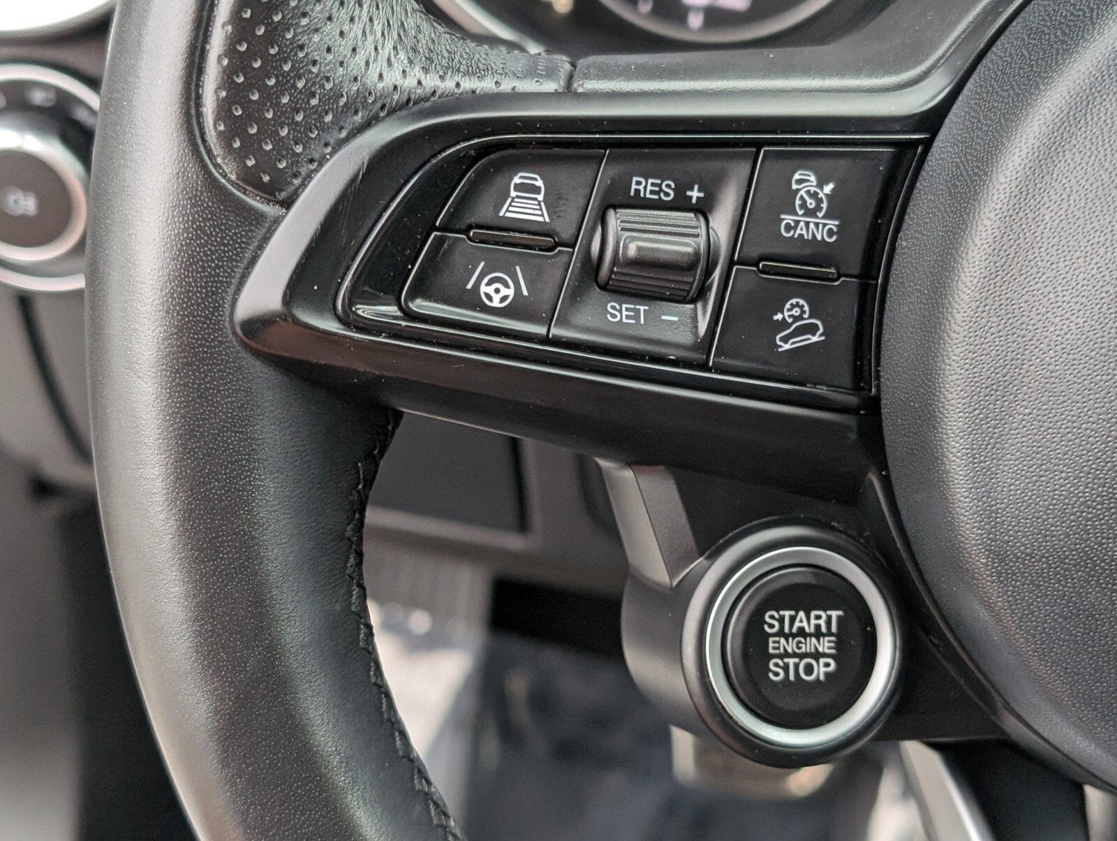 2023 Alfa Romeo Stelvio Ti