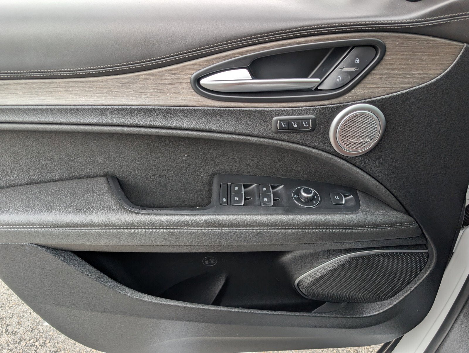 2023 Alfa Romeo Stelvio Ti